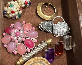 Vintage Costume Jewelry Brooch Assortment