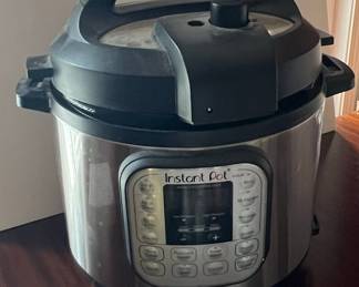 Instant Pot Duo 6-Quart 7-in-1 Pressure Cooker