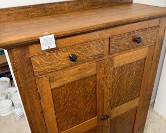 Beautiful Oak Pie safe antique