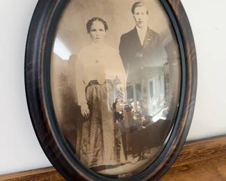 Antique oval framed picture