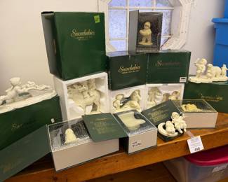 Snowbabie Collection of figurines 