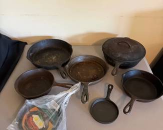 Universal Cast Iron Skillets  Mixed Vintage Cookware Collection
