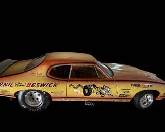ERTL American Muscle 1968 Pontiac GTO Funny Car Arnie "The Farmer" Beswick 1:18
