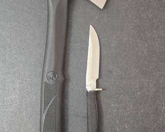 Colt CT2 Trailblazer - knife stores in axe handle (sheath & original box included)