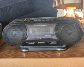 vintage boombox SEIKO INSTRUMENTS INC - radio and cassette player