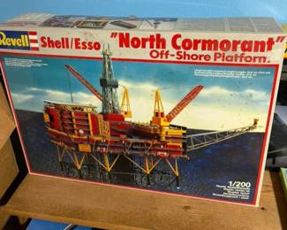 Revell - Shell/Esso "North Cormorant" Off-Shore Platform - Unopened Box - Model
