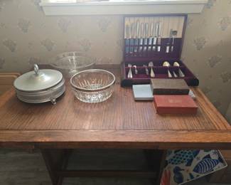 antique dining table