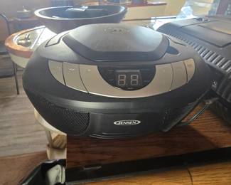 JENSEN portable CD boombox