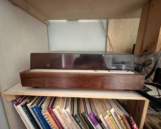 Sherwood Professional Series Turntable System (PM 	1270),