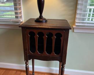 Small Radio (empty), Lamp