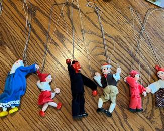 JAS Loutky Czechoslovakian Marionettes (7 pc),