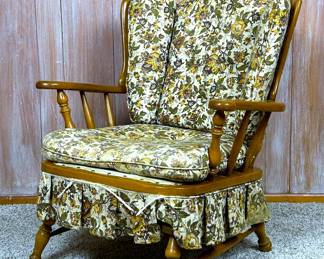 VINTAGE EARLY AMERICAN STYLE ROCKER BY BUAMRITTER