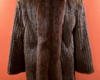 VINTAGE BROWN MINK FUR JACKET BY SAGA MINK