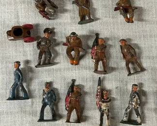 Vintage Barclay Lead Soldiers
