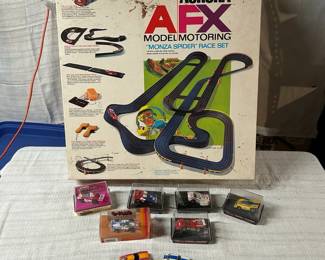Aurora AFX Slot Car Monza Spider Racing Set With Additional Cars