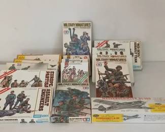 Plastic Model Assemble Kits