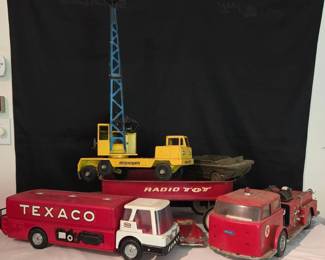 Vintage Pressed Steel Toy Lot Nylint Clark Michigan T24 Crane, Texaco Tanker Fire Truck