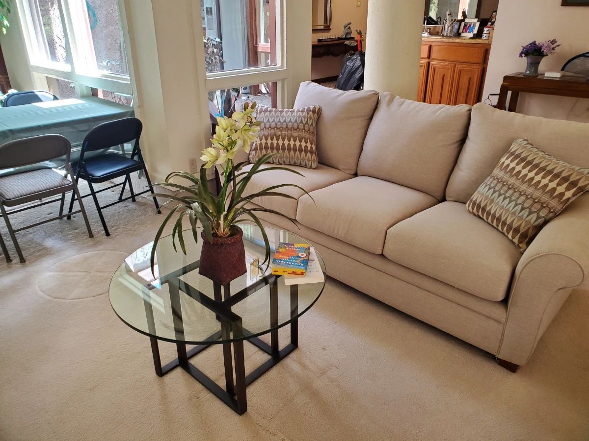 Lazy Boy sofa 86" x 38" Recently purchased