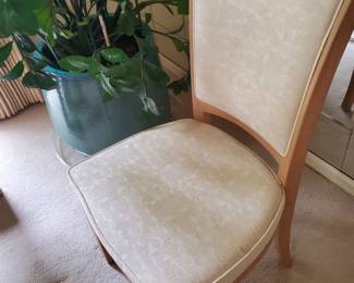 DR regular chair 