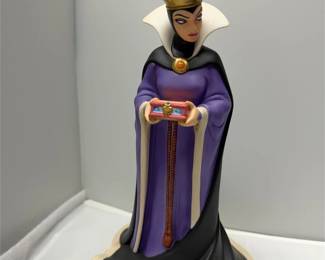 Disney Evil queen snow white figurine