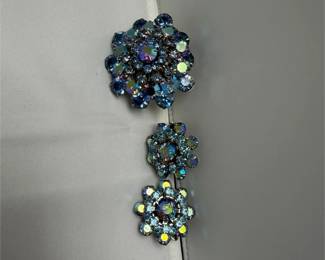 Vintage aurora borealis brooch and clip on earring