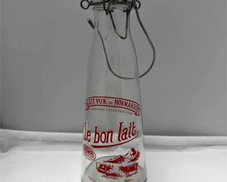 Vintage Le Bon Lait glass milk bottle