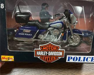 Virginia state police Harley 1to18 scale