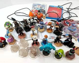 BB129 Disney Infinity Game Pads 2, Figures, Game Discs