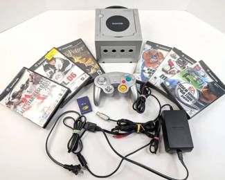 BB101 Nintendo GameCube System Bundle
