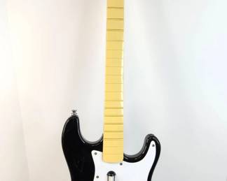 BB161 Rock Band Video Game Guitar Controller