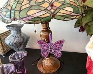 Stained-glass style lamp and décor