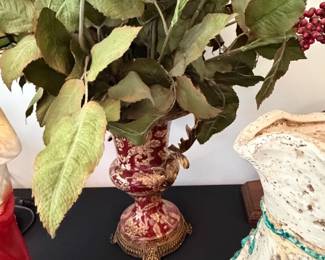 Floral decorative vase