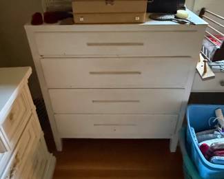 Vintage Mid-Century Modern Four-Drawer Dresser