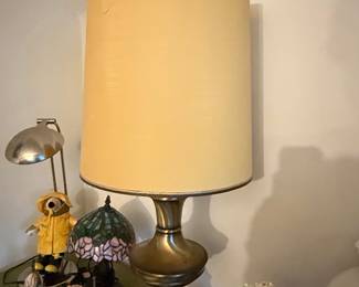 Vintage Stiffel Brass Urn Table Lamp