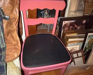 Vintage Pink Scalloped Back Side Chair