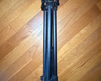 Vintage Velbon DV-40 Video Tripod