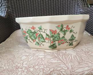 Vintage Franciscan Ivy Pattern Planter