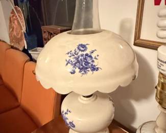 Vintage Blue and White Floral Ceramic Hurricane Lamp