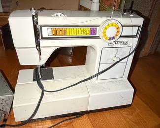 White 1505 Deluxe Zigzag Sewing Machine