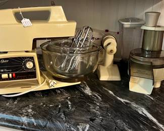 OSTER FOOD PROCESSOR