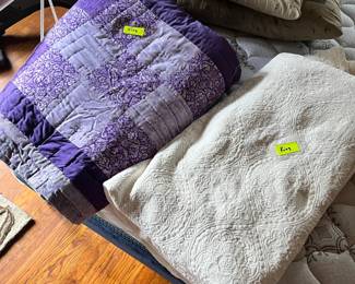 KING BLANKET AND QUILT