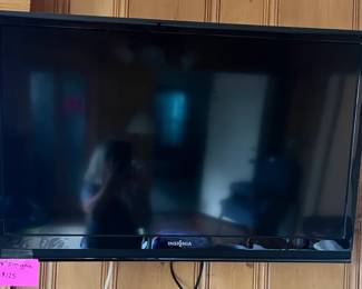 38" FLATSCREEN--ALSO A 32" FLATSCREEN AVAILABLE