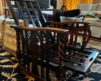 ANTIQUE BARLEY TWIST WOOD RECLINER