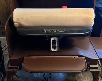 ANTIQUE "IRONRITE" PRESS--WORKS!!