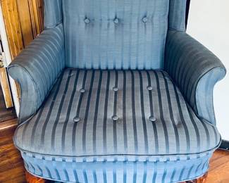 OCCASIONAL CHAIR WITH MATCHING FOOT STOOL