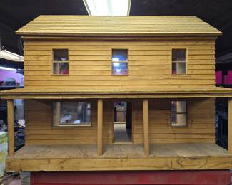 Vintage Woodden Dollhouse