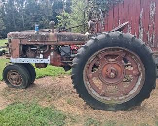 Farmall-H Tractor