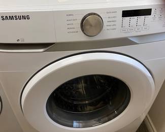 Samsung washer, appears to have been used very little, Sale lead has video/pics in operation, water is disconnected to avoid mishaps