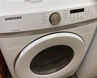 Samsung electric dryer, appears to have been used very little
