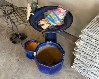 Bird bath and matching flower pots